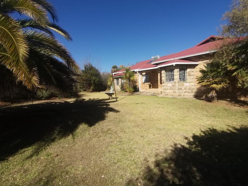 4 Bedroom Property for Sale in Ladybrand Free State